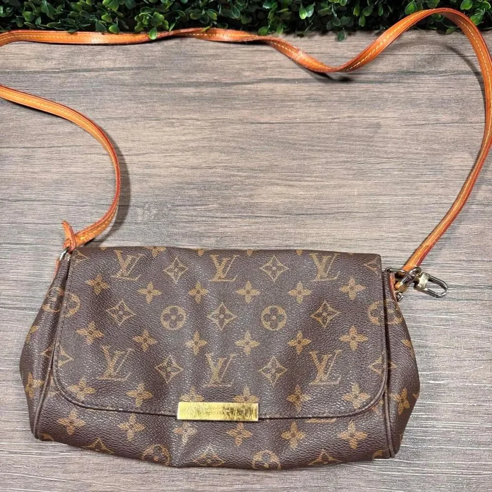 Louis-vuitton Women's Brown Bag
